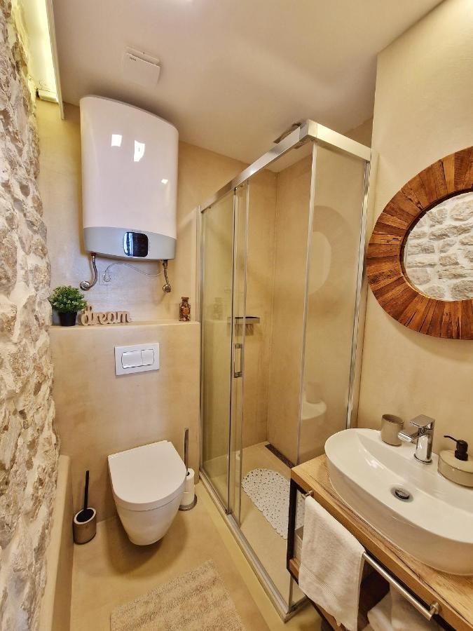 Hidden Oasis Apartment Rovinj Exterior photo